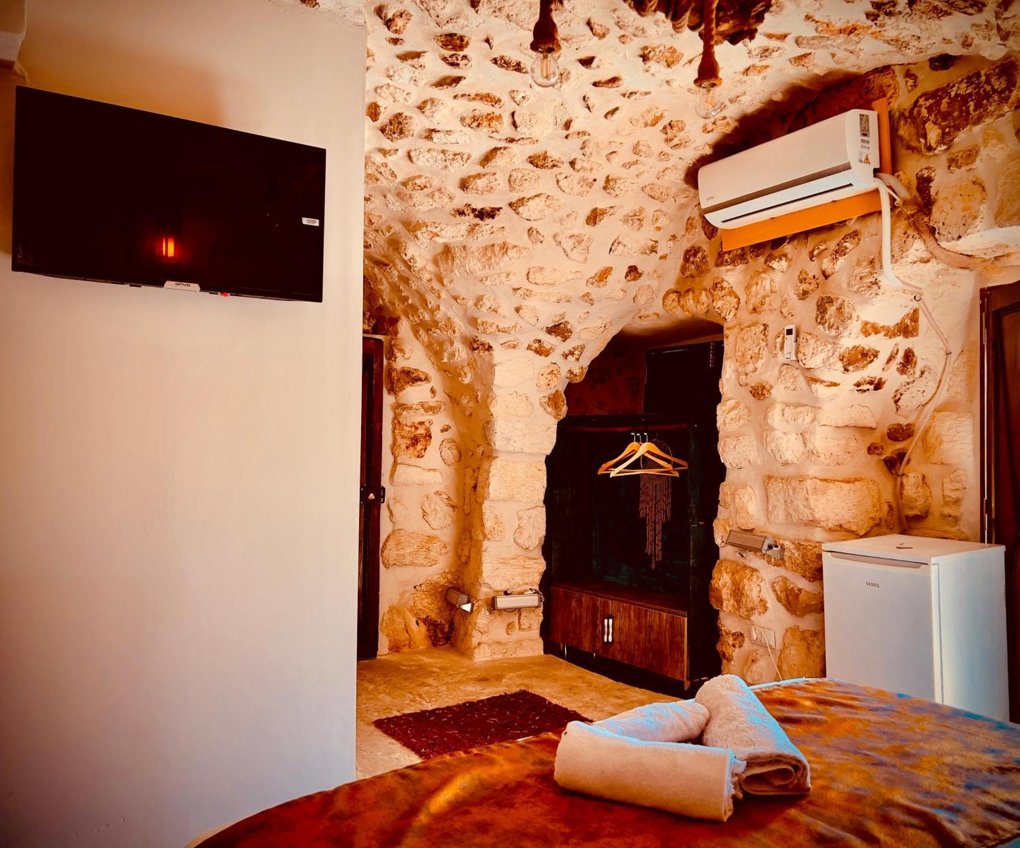 Mons Masius Hotel Teras Midyat Buitenkant foto