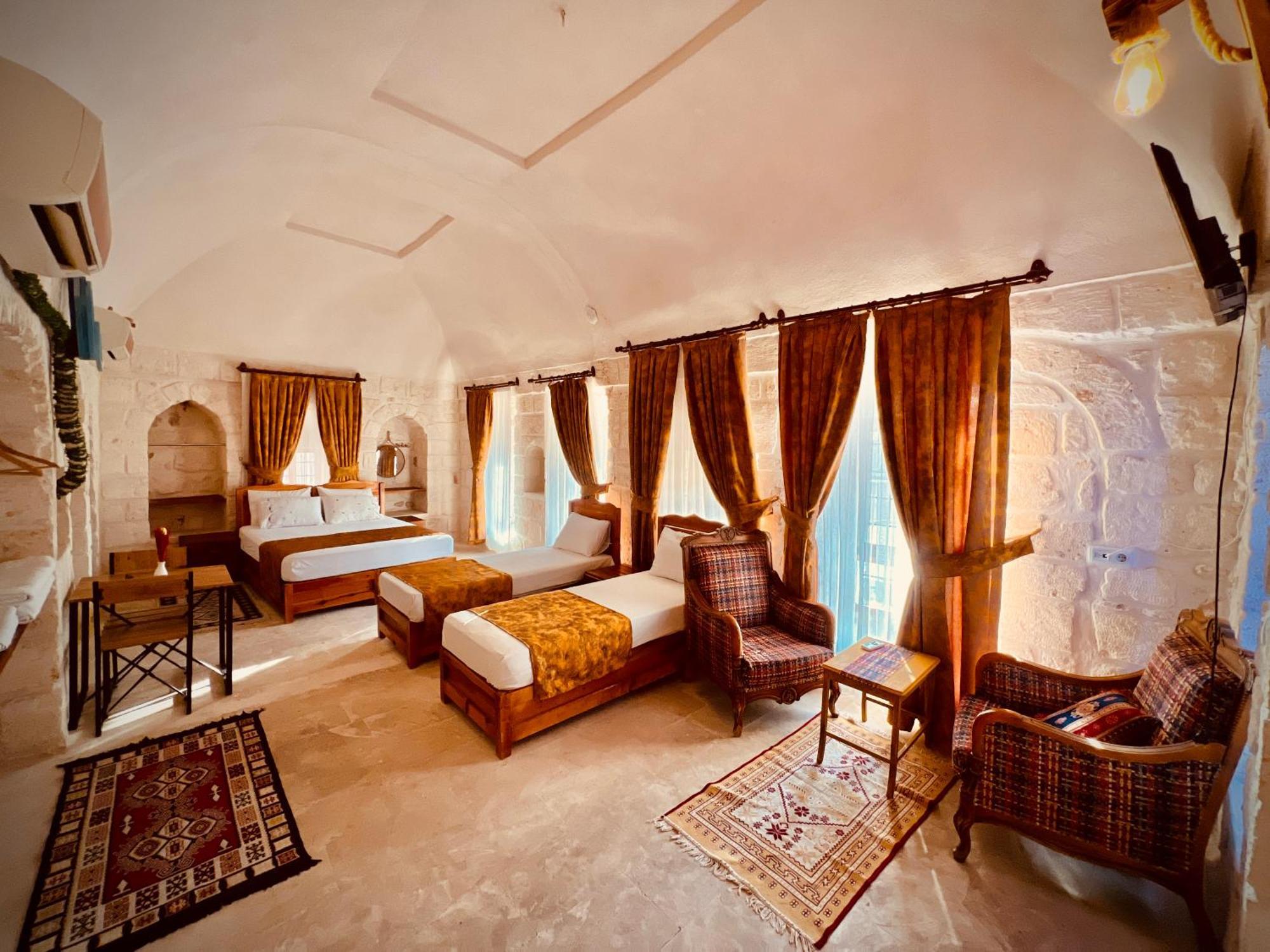 Mons Masius Hotel Teras Midyat Buitenkant foto