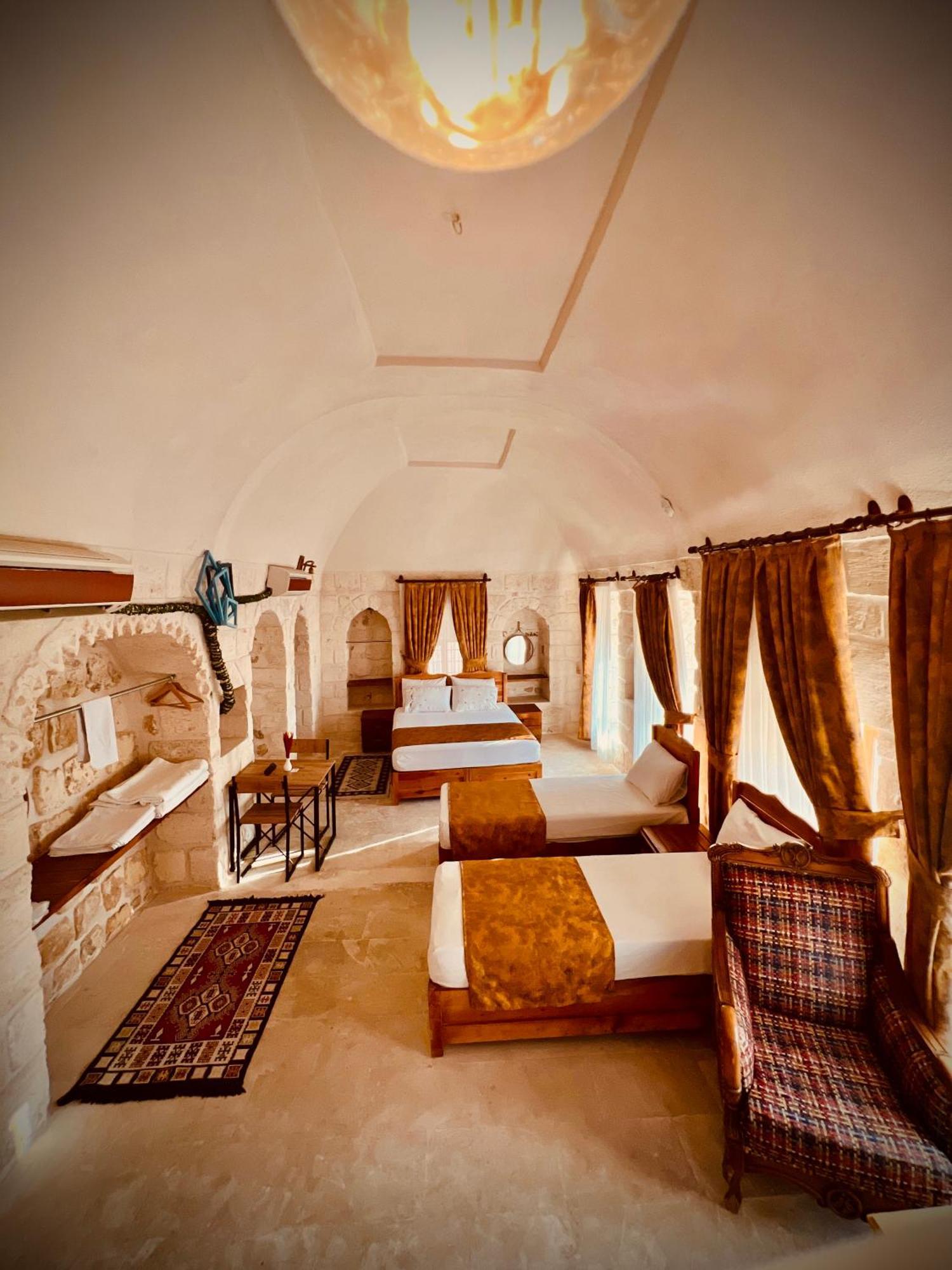 Mons Masius Hotel Teras Midyat Buitenkant foto