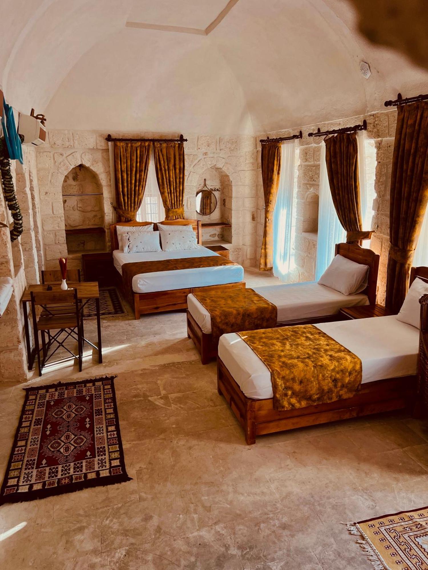 Mons Masius Hotel Teras Midyat Buitenkant foto