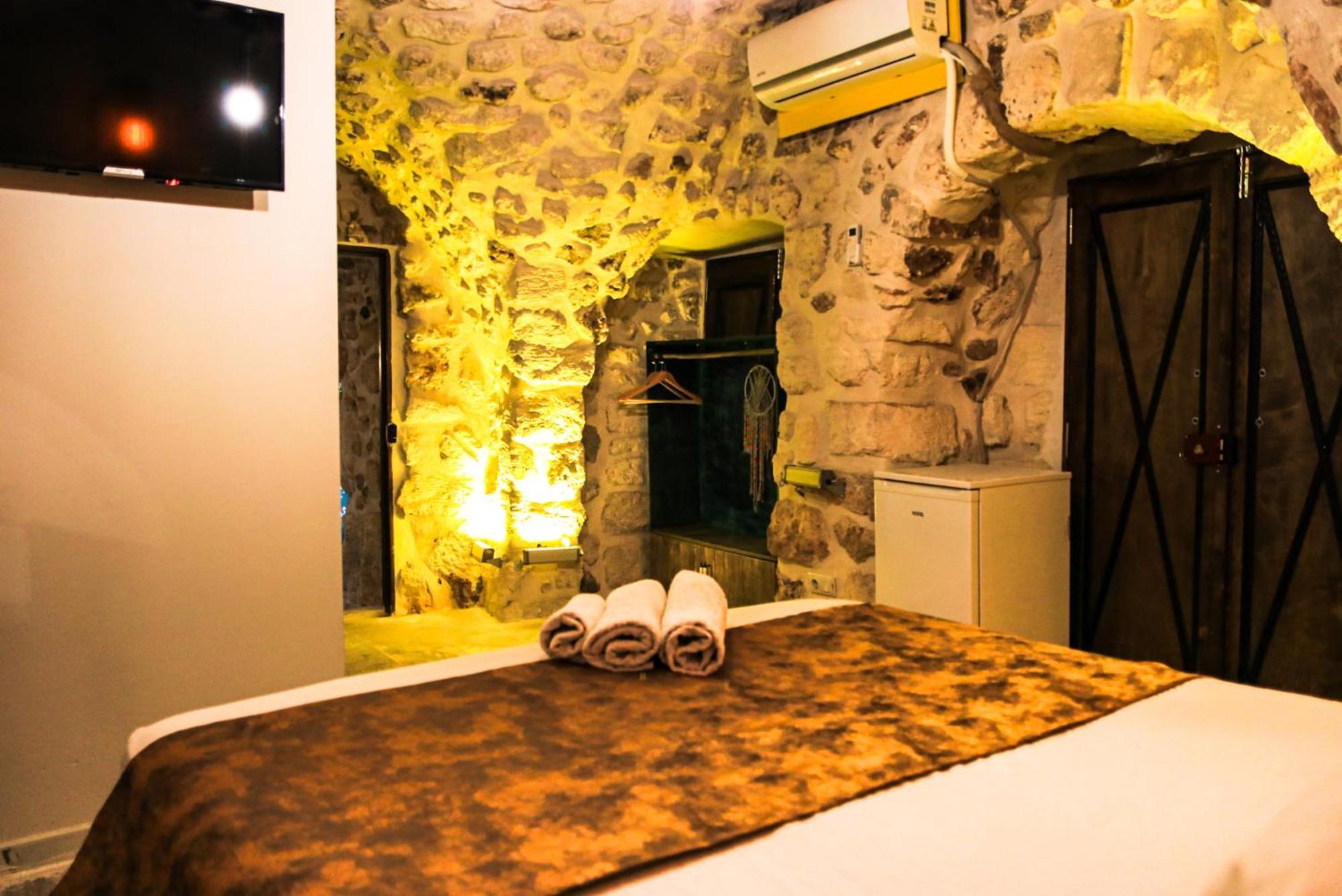 Mons Masius Hotel Teras Midyat Buitenkant foto