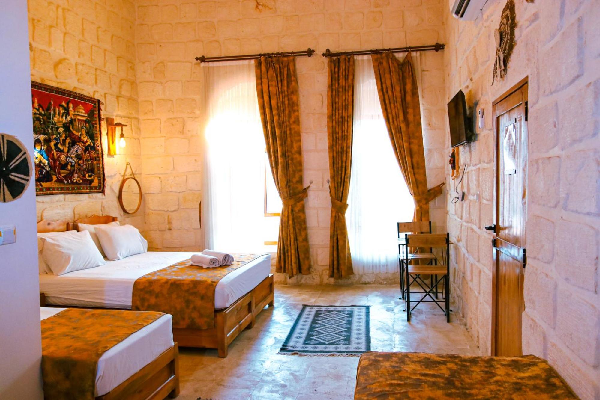 Mons Masius Hotel Teras Midyat Buitenkant foto