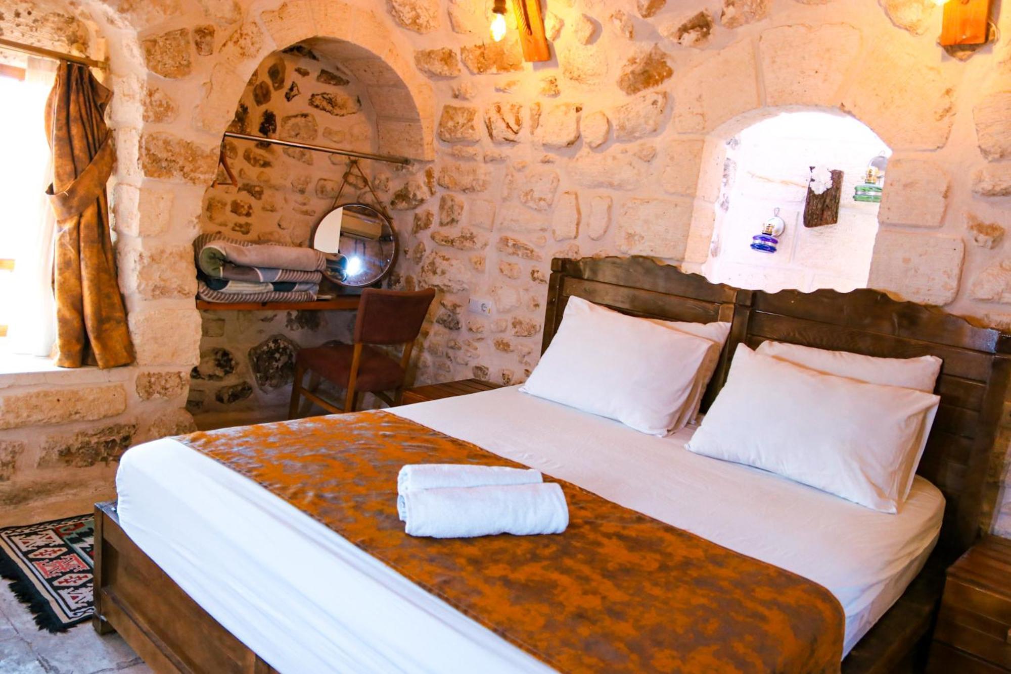 Mons Masius Hotel Teras Midyat Buitenkant foto
