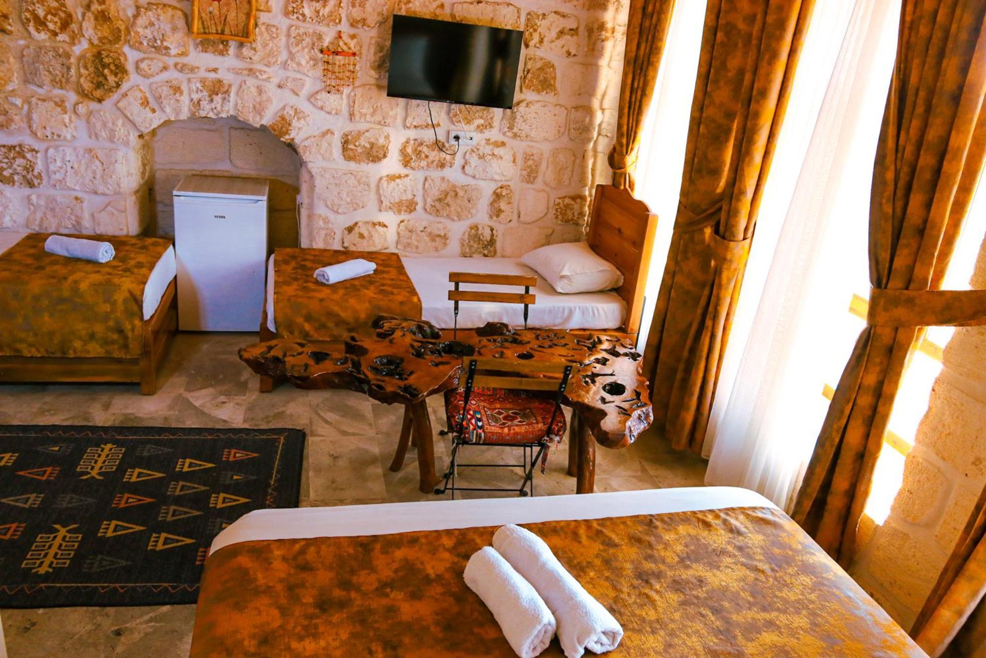 Mons Masius Hotel Teras Midyat Buitenkant foto