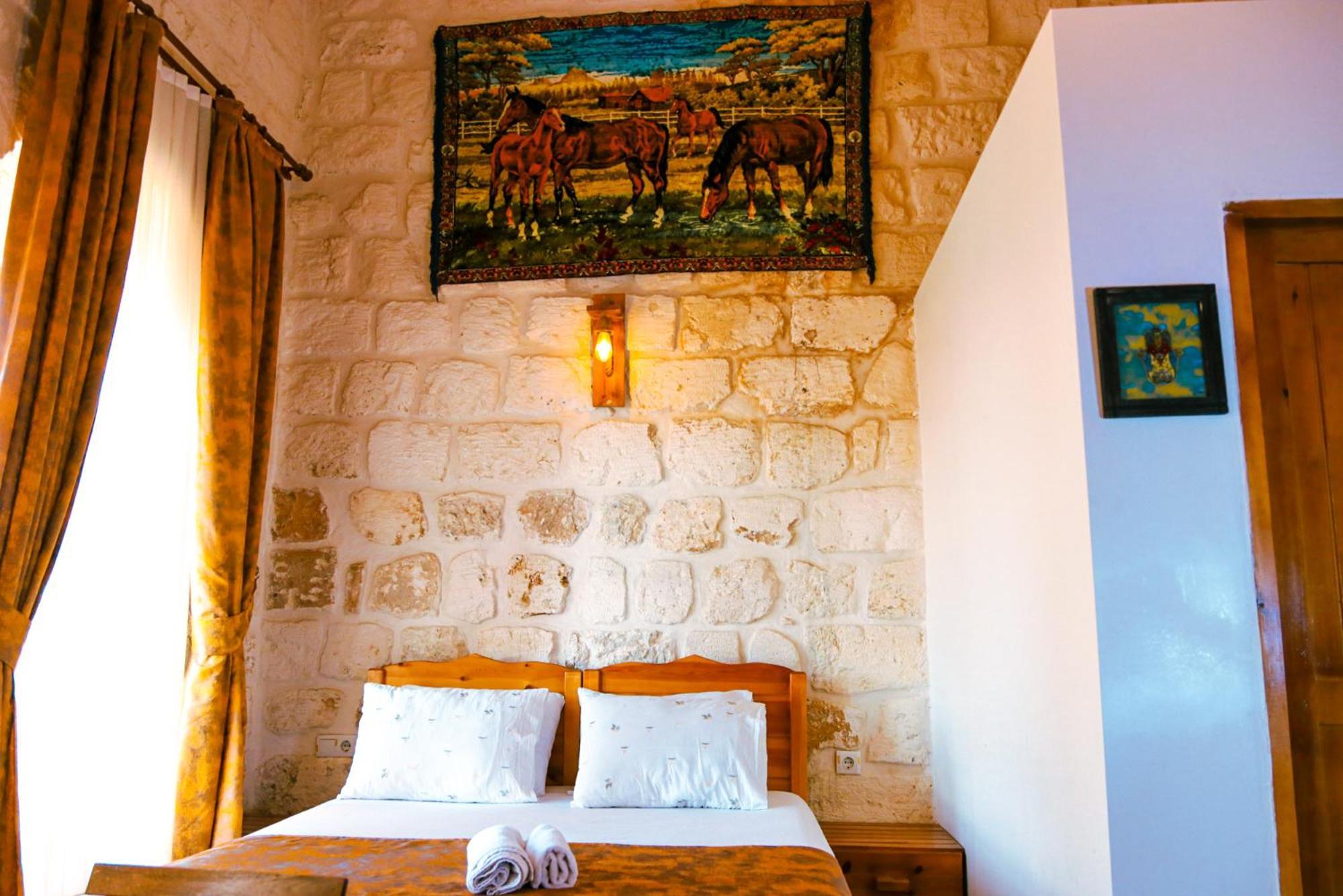 Mons Masius Hotel Teras Midyat Buitenkant foto