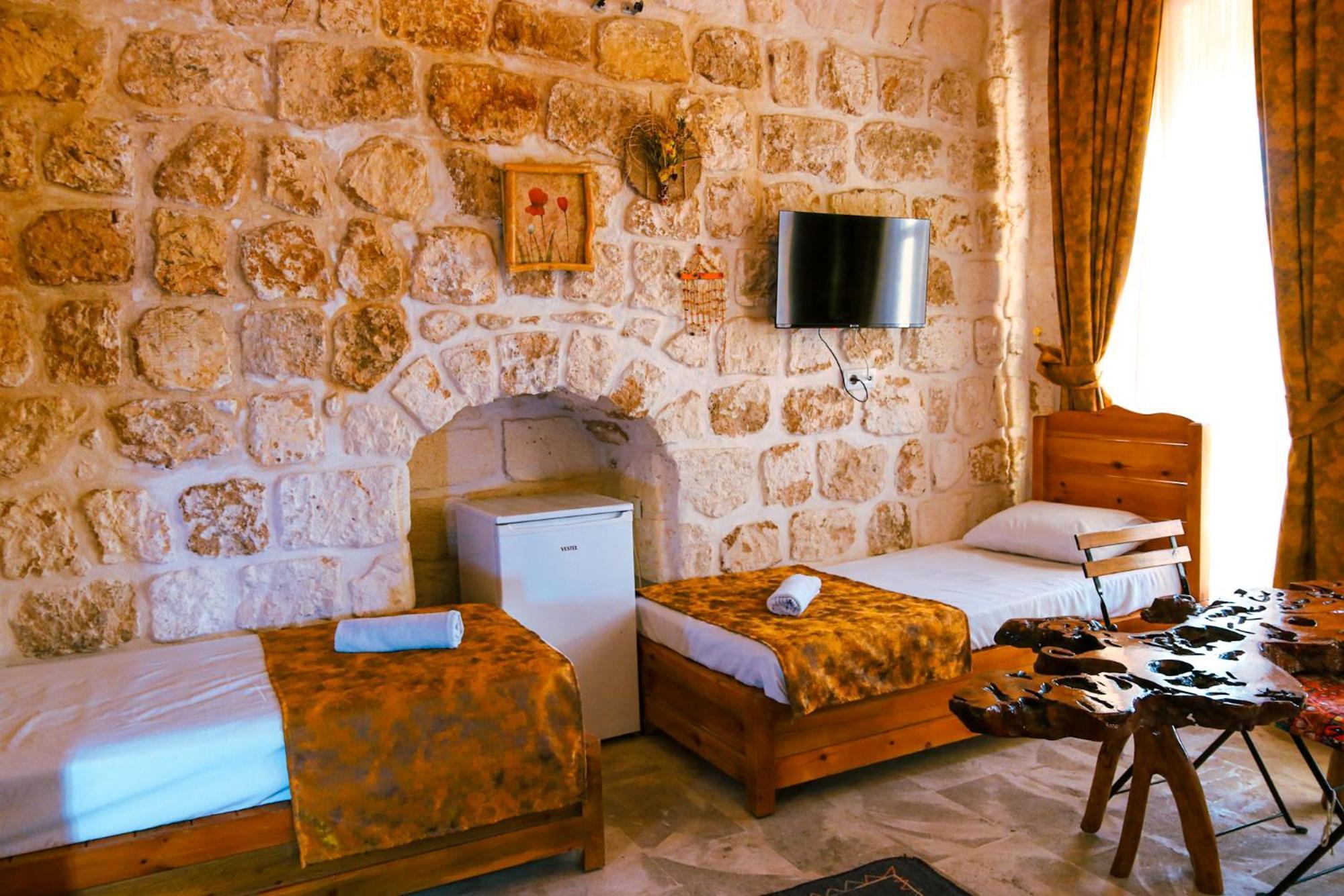 Mons Masius Hotel Teras Midyat Buitenkant foto