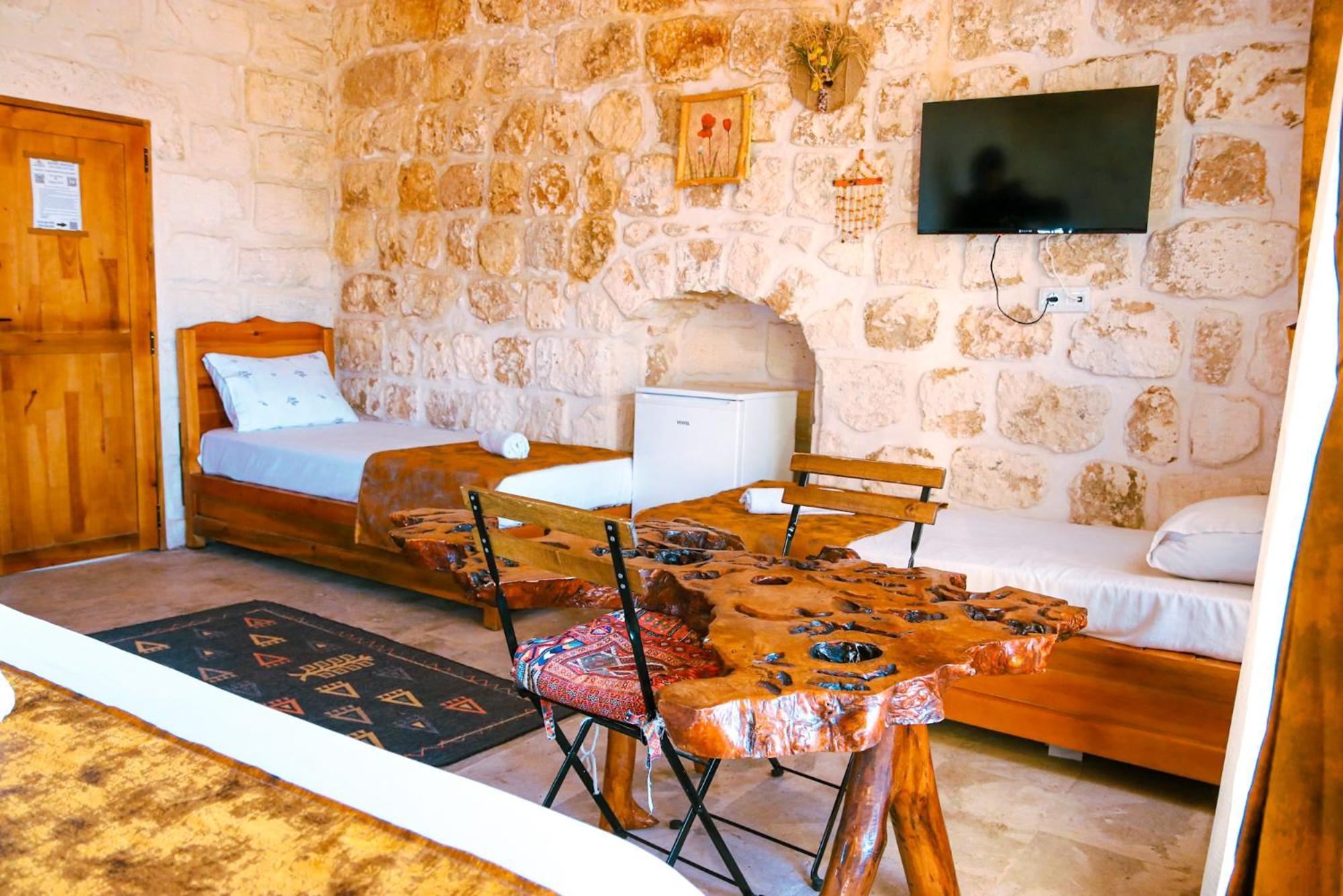 Mons Masius Hotel Teras Midyat Buitenkant foto