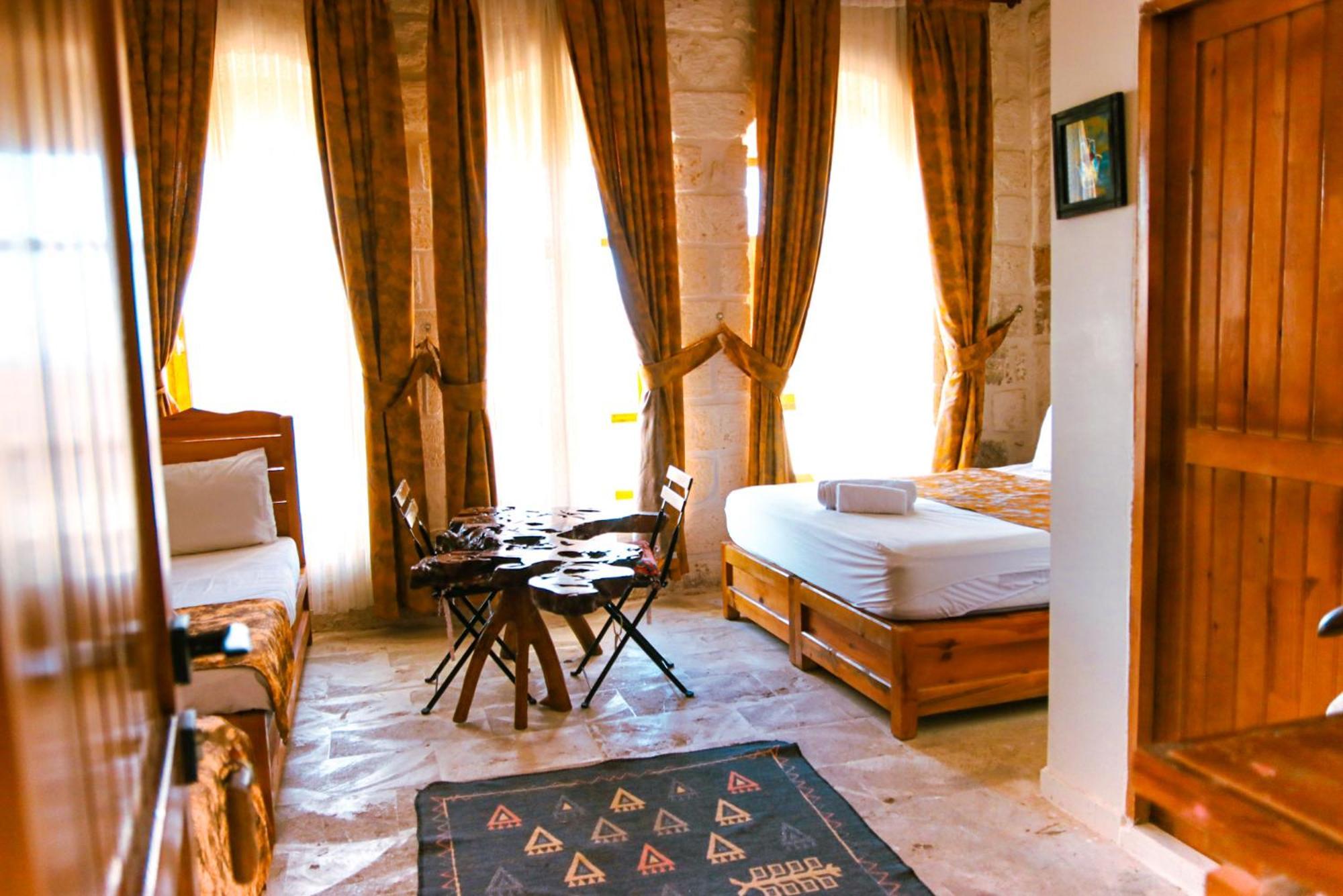 Mons Masius Hotel Teras Midyat Buitenkant foto