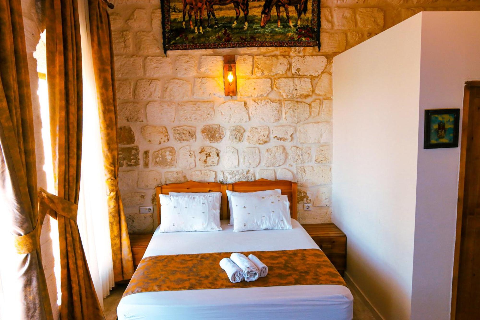 Mons Masius Hotel Teras Midyat Buitenkant foto