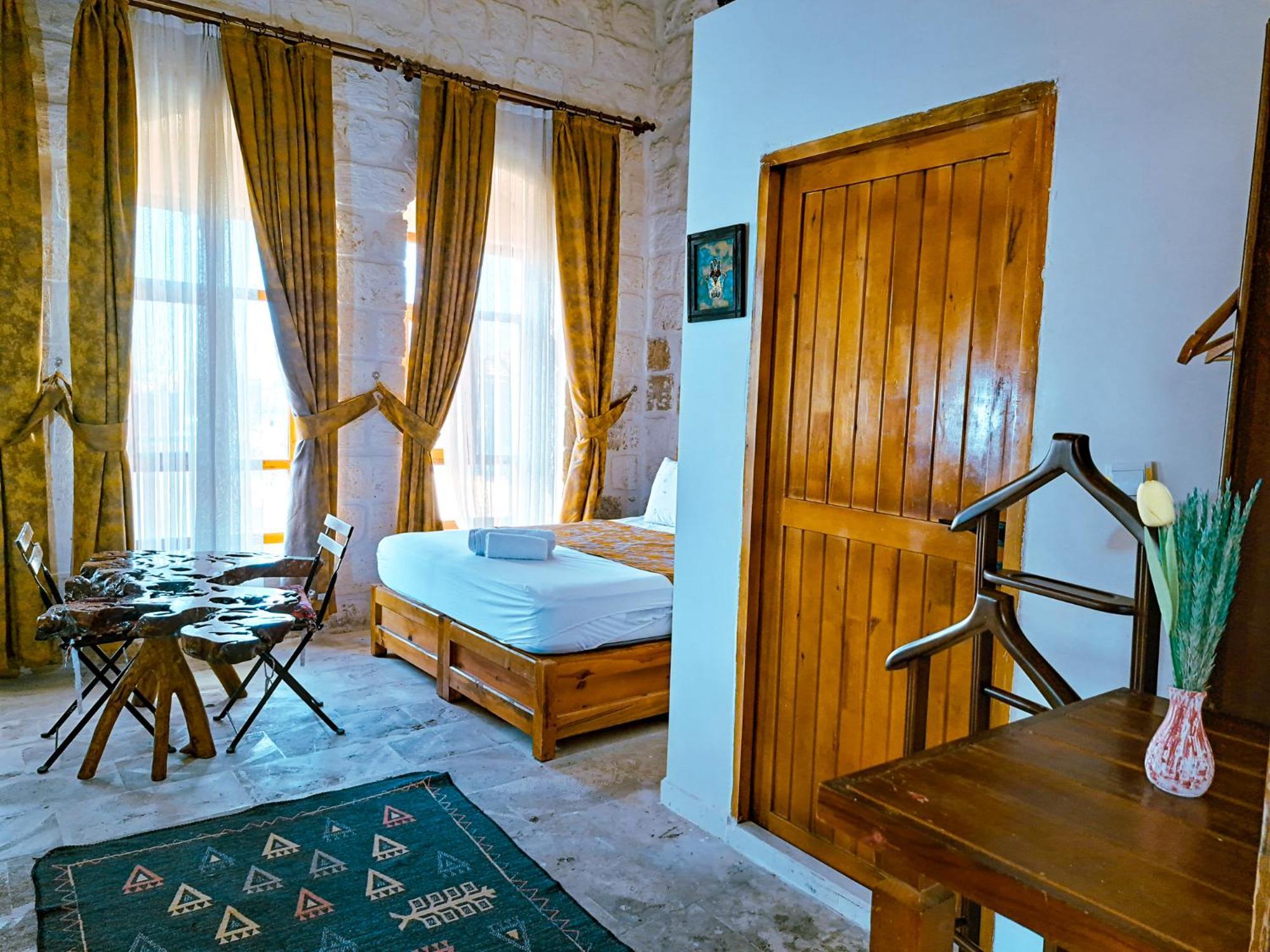 Mons Masius Hotel Teras Midyat Buitenkant foto